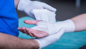 Wound Doctor Specialist What They Do, When to See One, and How They Help Healing