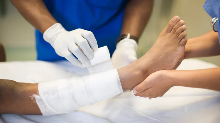 The Ultimate Guide to Choosing the Right Wound Treatment Center